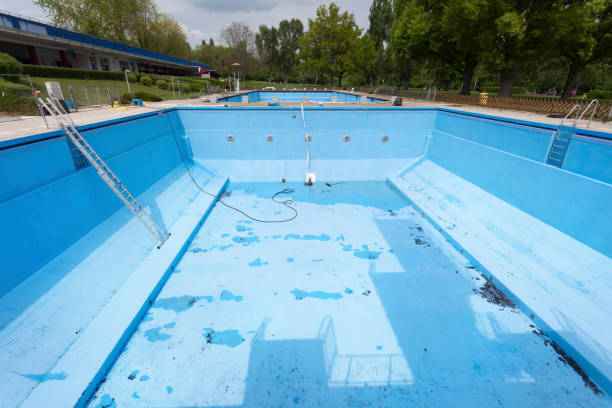 Best Sewage cleanup and water damage restoration  in Cutler, CA